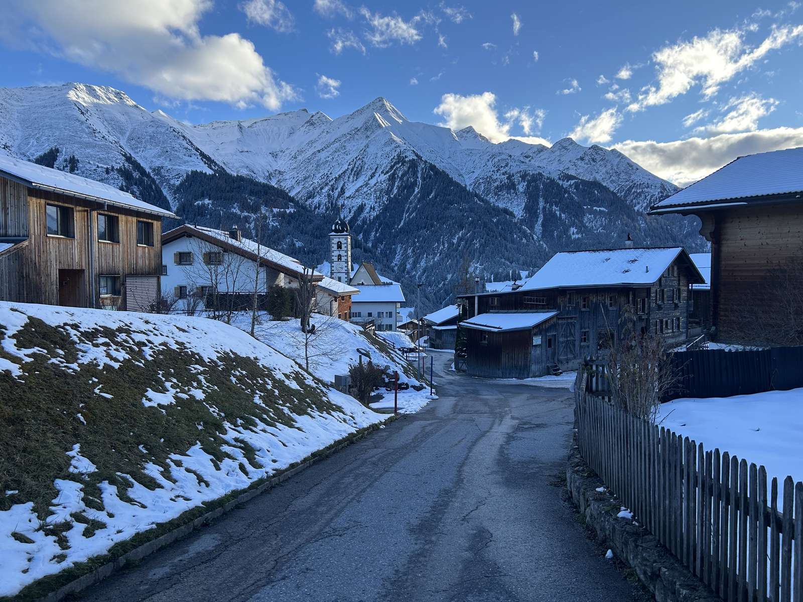 スイスのグラウビュンデン村 オンラインパズル