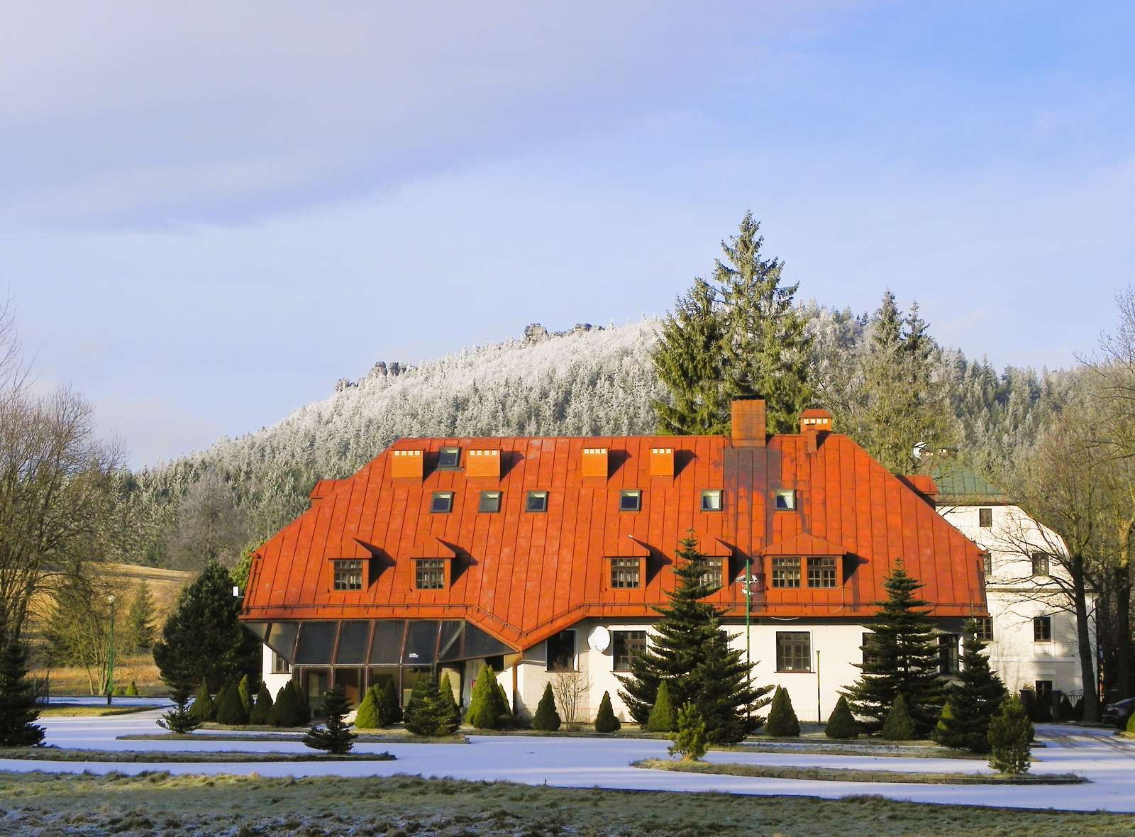 盆地の高い ジグソーパズルオンライン