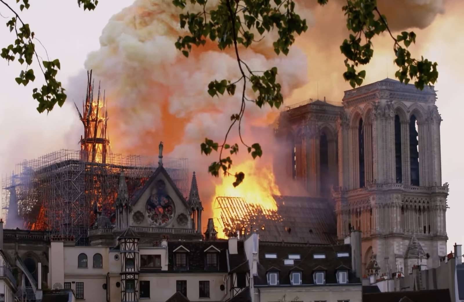 Πυρκαγιά της Παναγίας των Παρισίων παζλ online