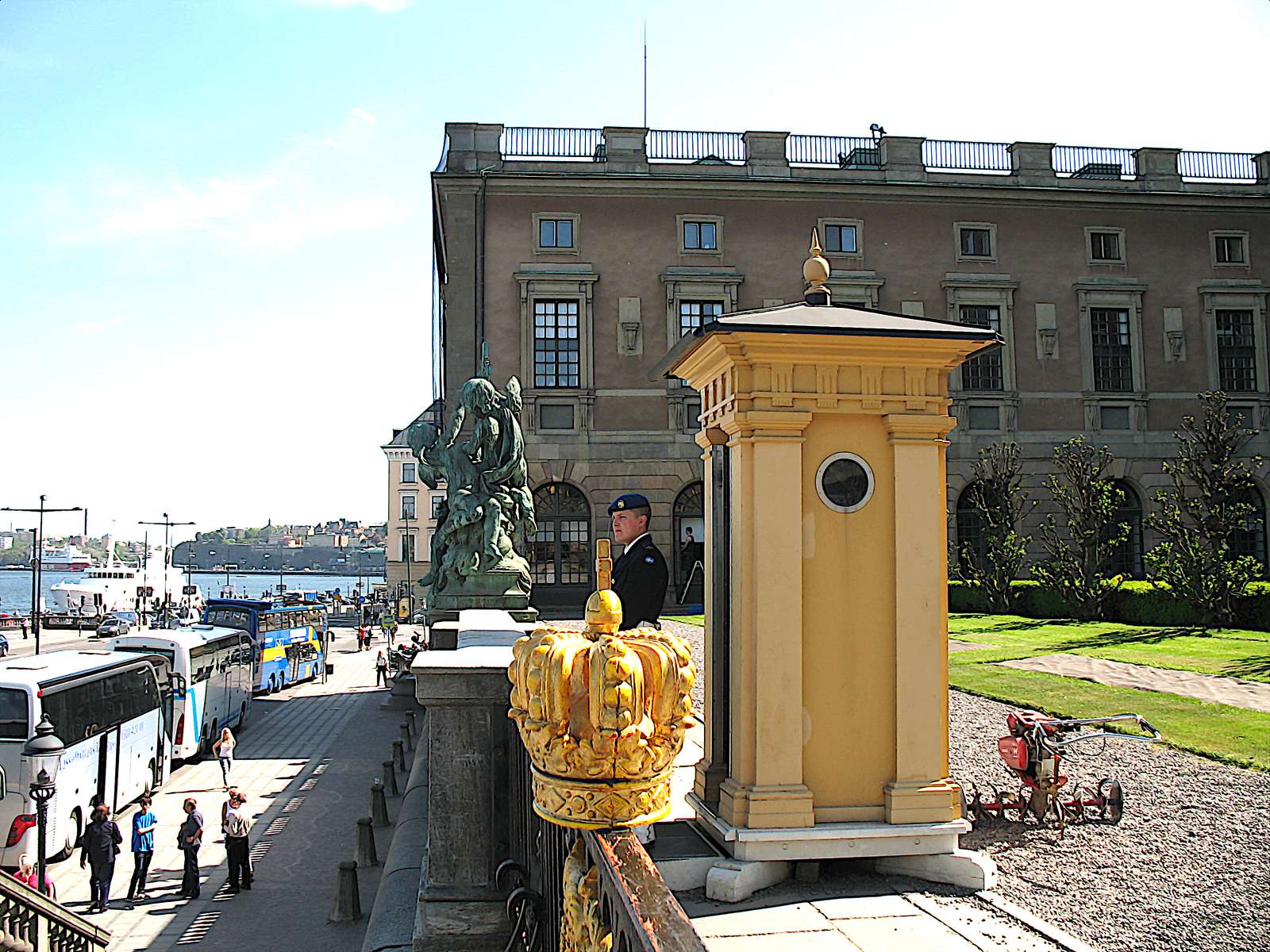 Пазач в градския дворец в Стокхолм онлайн пъзел