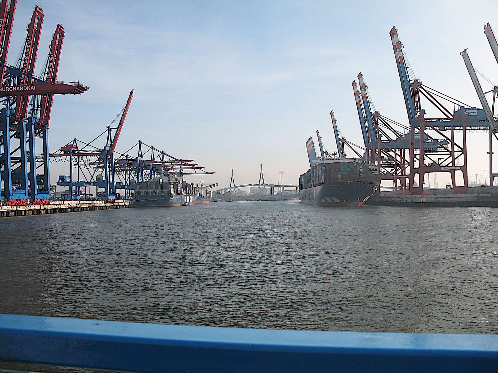 Hamn i Hamburg, kajer pussel på nätet