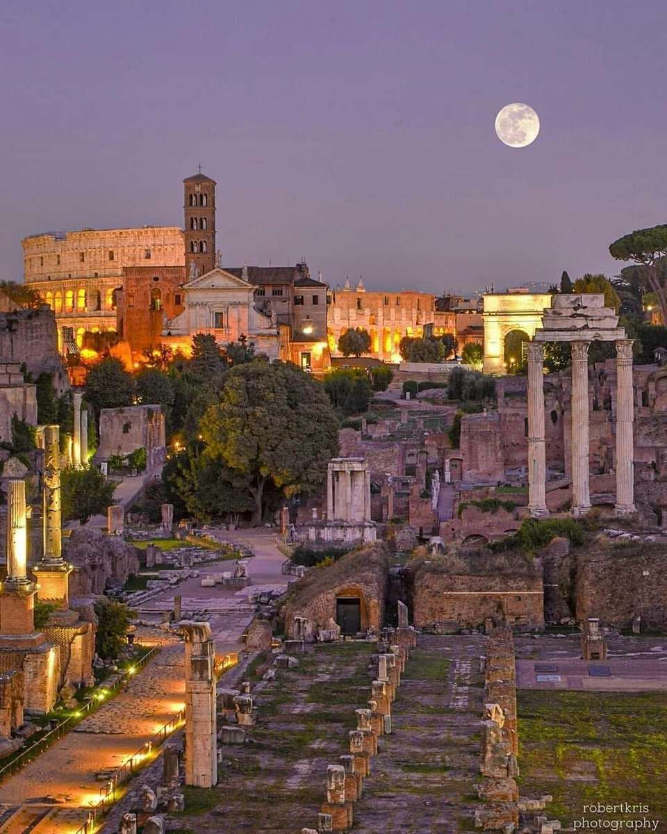 Römische Kaiserforen und Kolosseum Puzzlespiel online