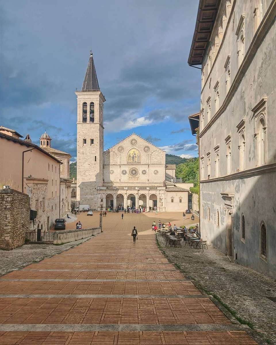 Spolète en Ombrie, Italie. puzzle en ligne