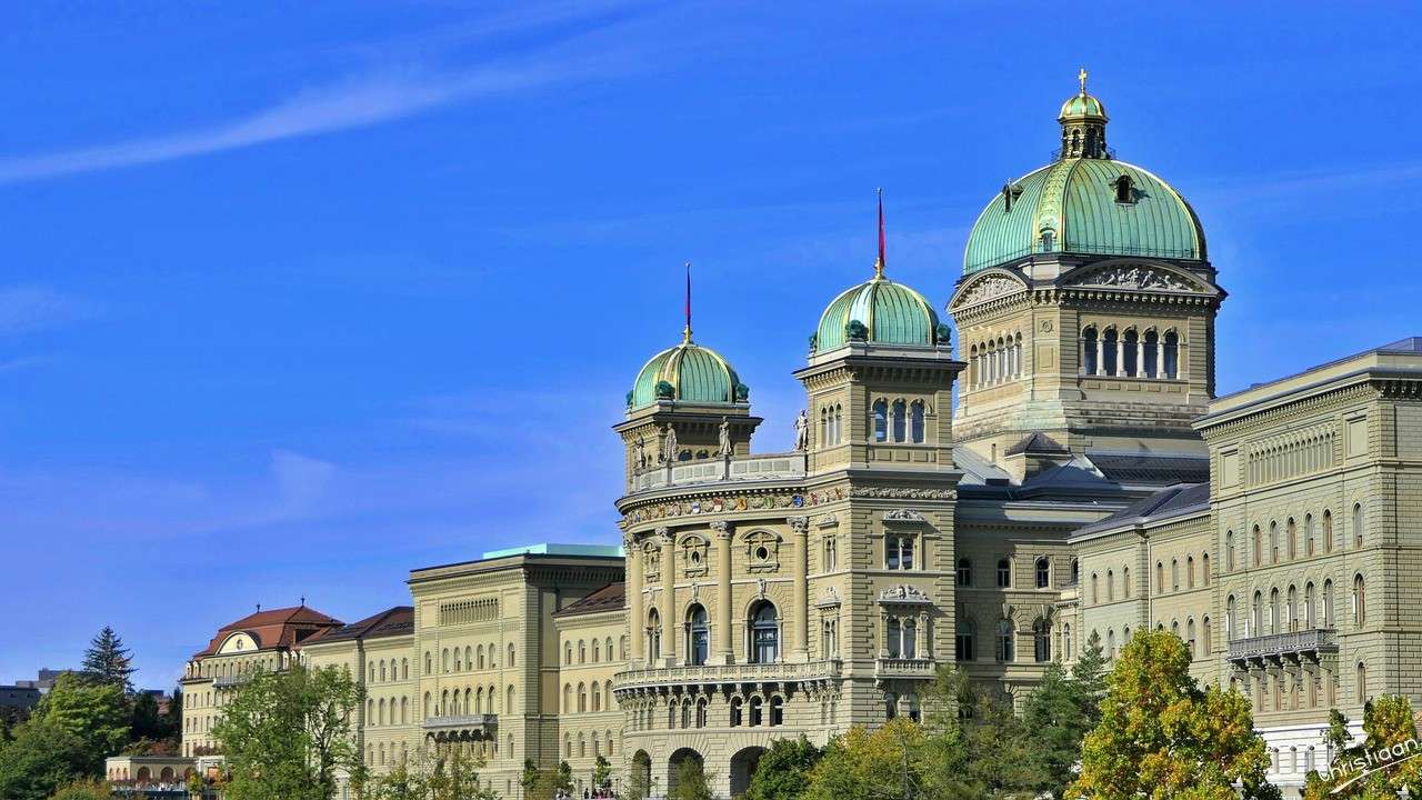 Federální palác, budova parlamentu. online puzzle