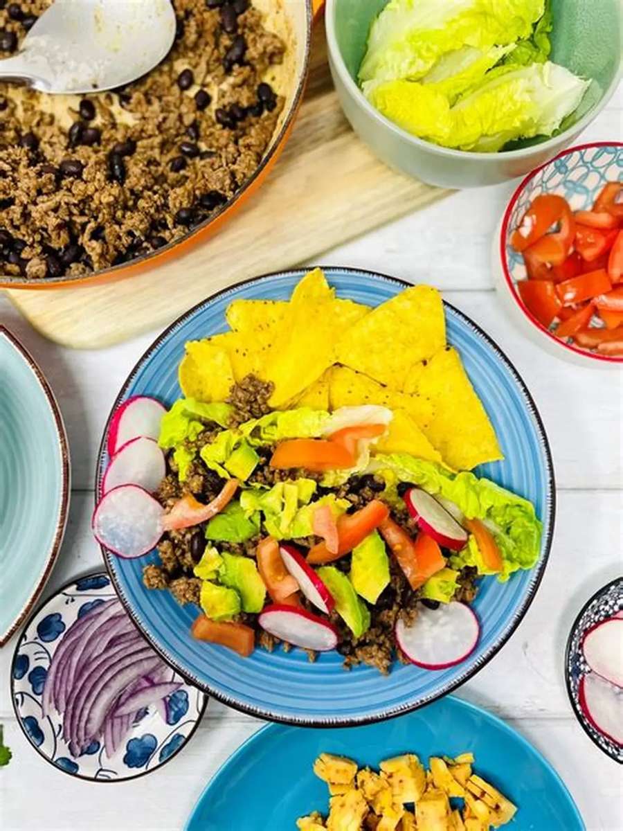 Salată de taco cu carne de vită măcinată jigsaw puzzle online