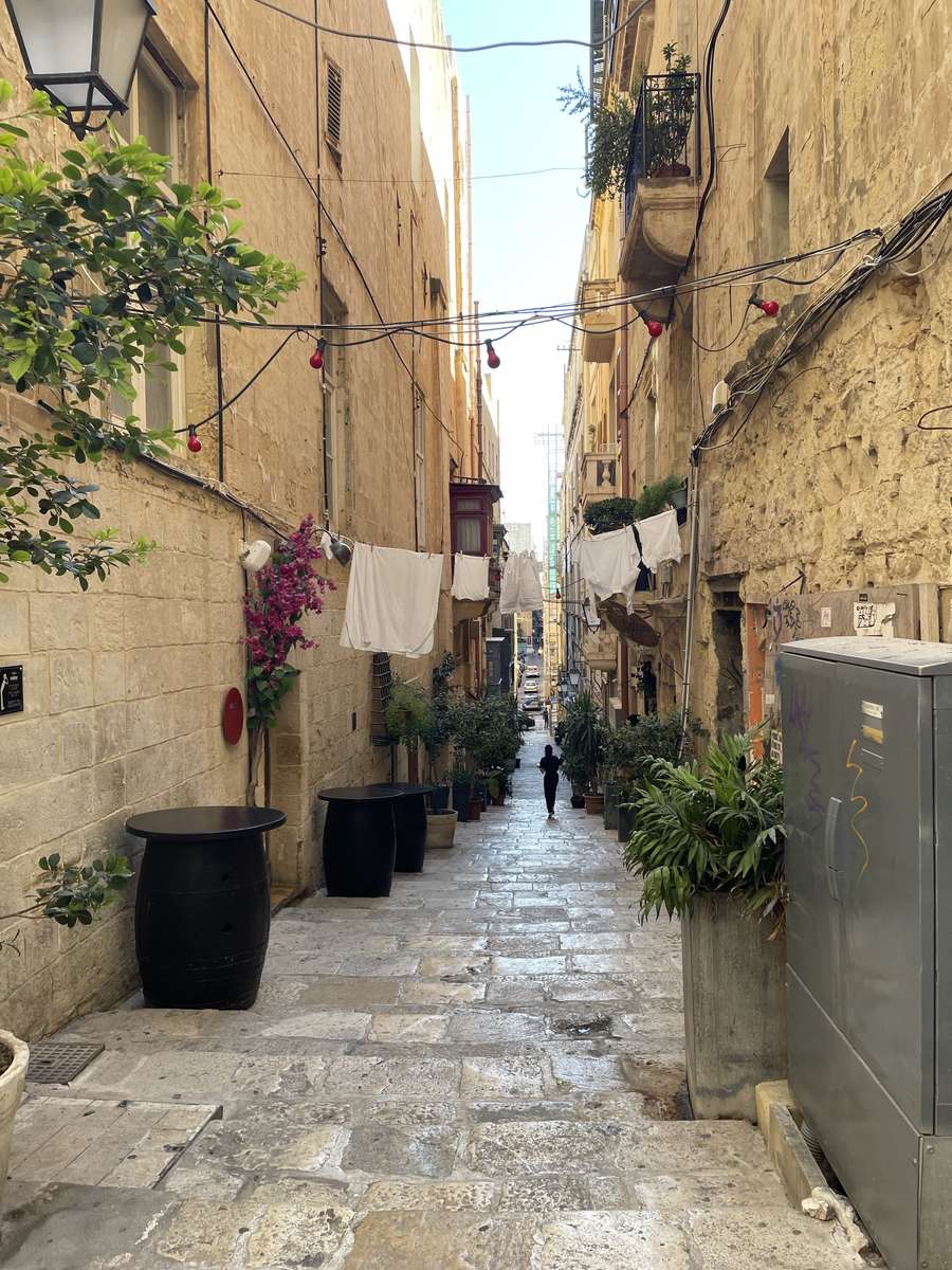 Eine Straße in der Stadt. Puzzlespiel online