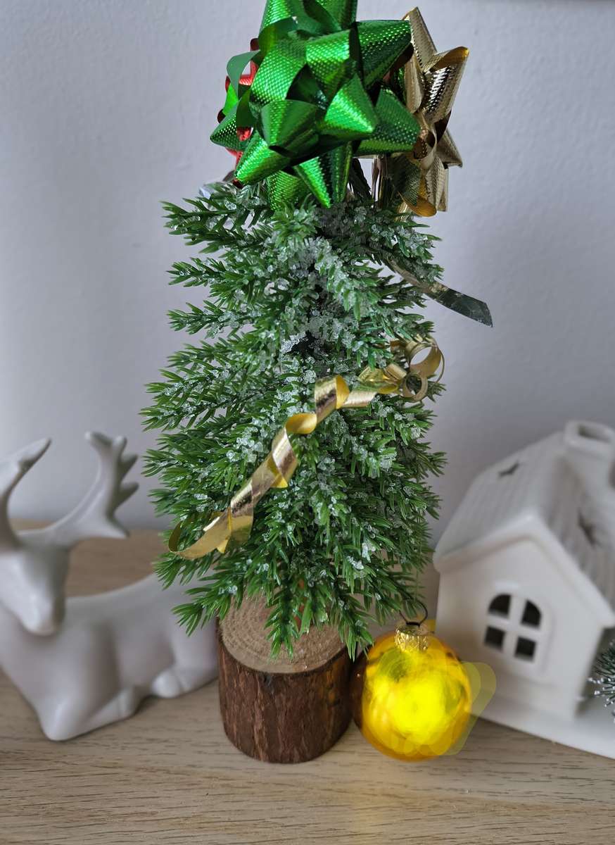 my christmas tree jigsaw puzzle online