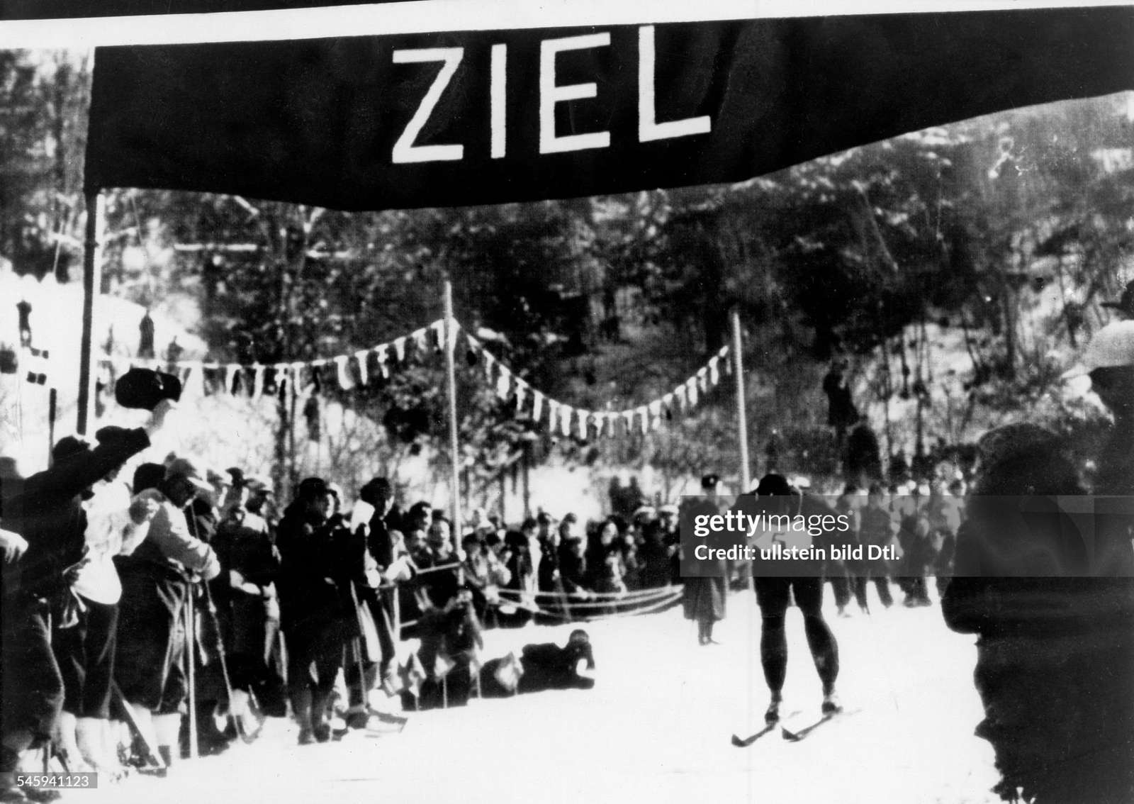 ALPINE SKIING WINTER OLYMPIC GAMES 1936 jigsaw puzzle online