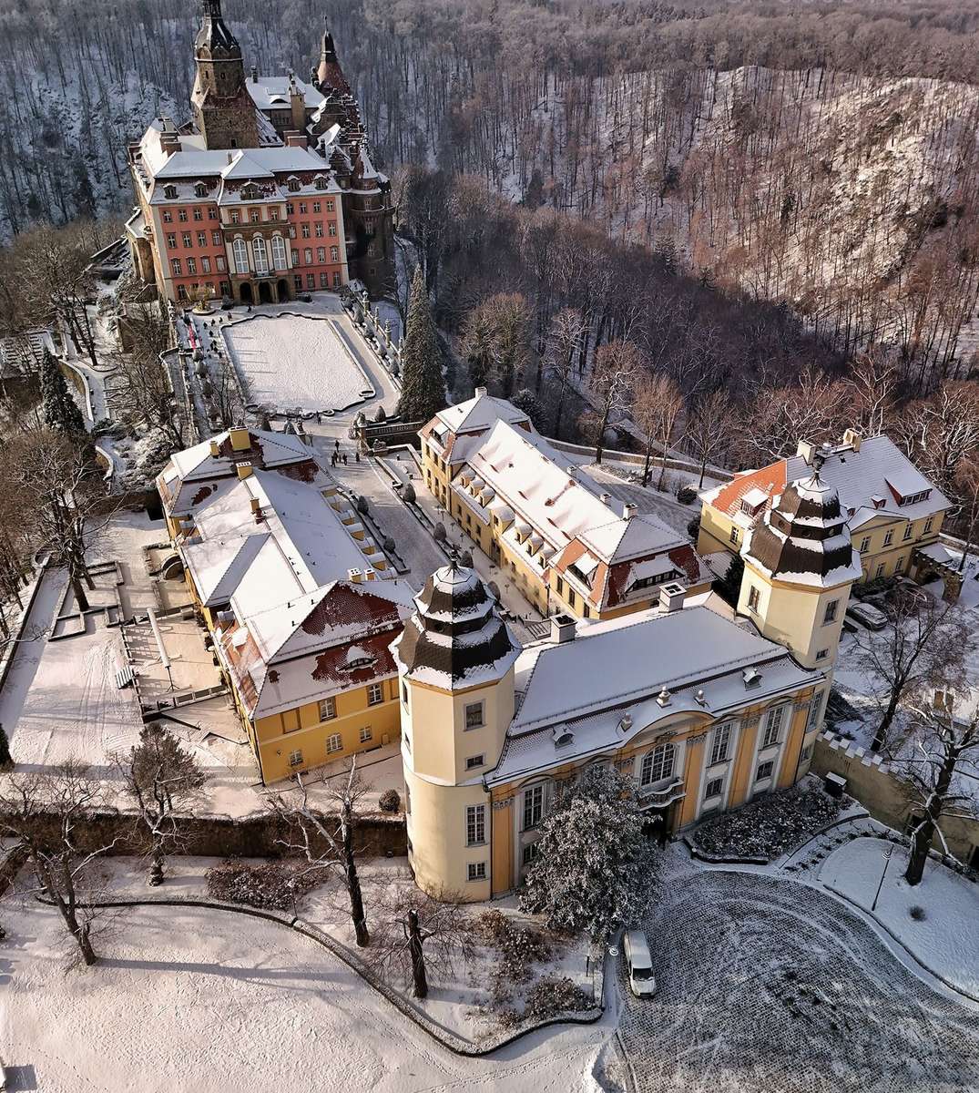 L'hiver au château de Książ à Wałbrzych puzzle en ligne