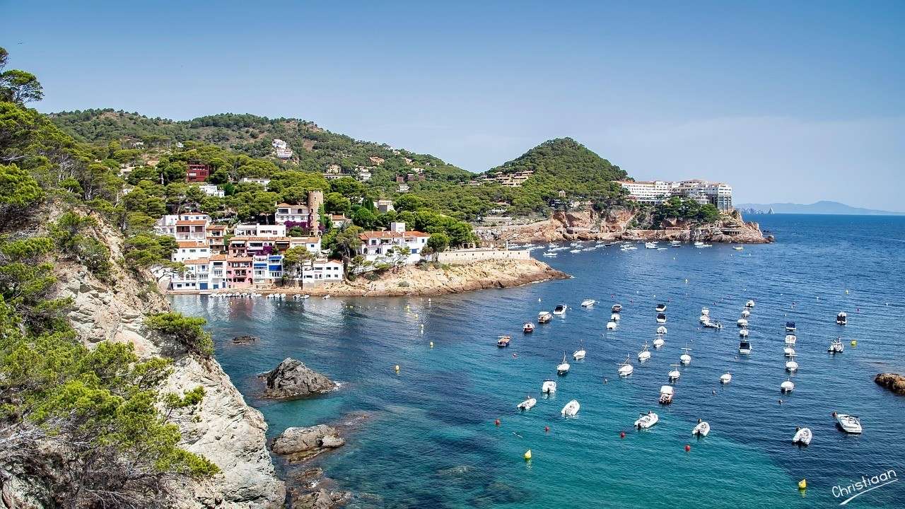 Plage, port, bateaux. puzzle en ligne