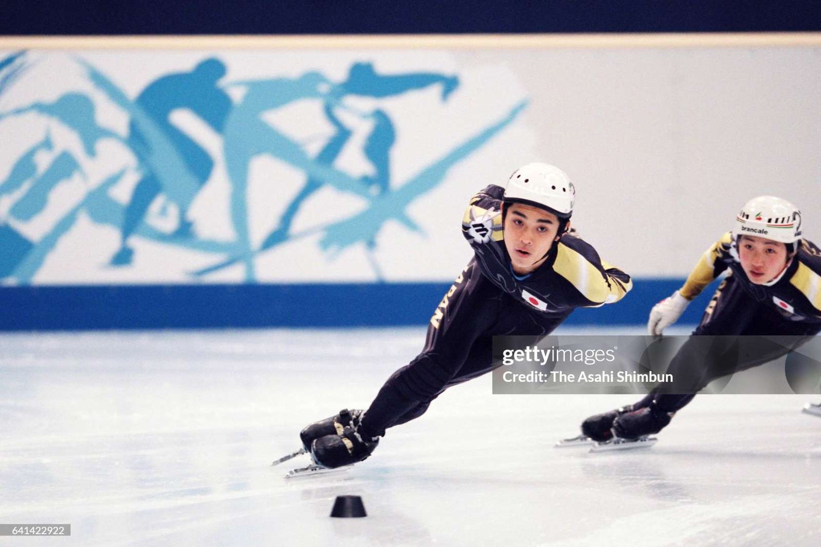 SPEED SKATING WINTER OLYMPICS jigsaw puzzle online