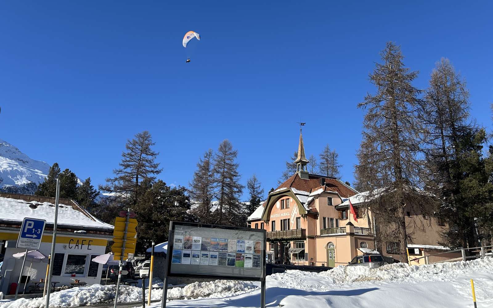 Stazione a valle Punt Muragl parapendio sole neve puzzle online