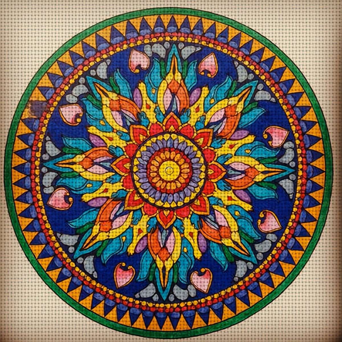 Colored mandala online puzzle