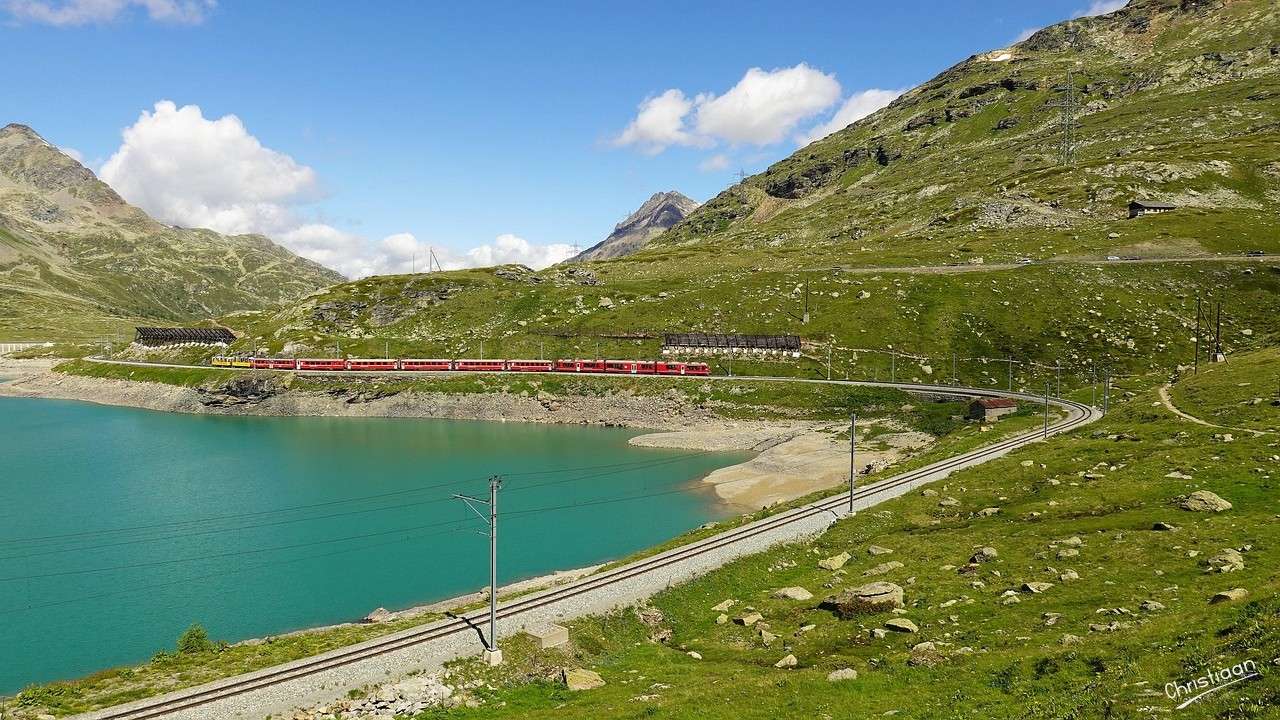 Mountains, Lake, Train. online puzzle