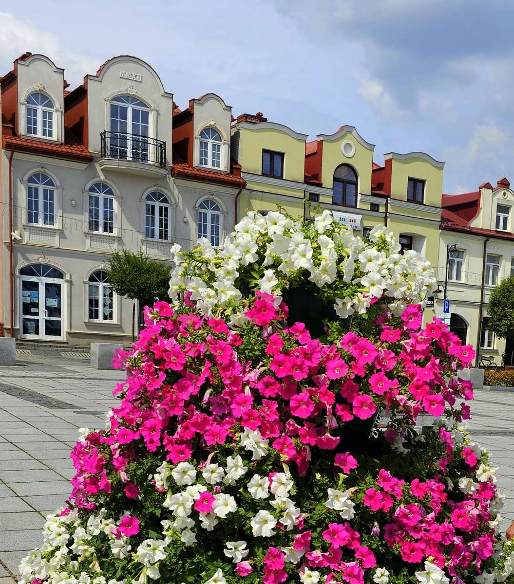 Market square online puzzle