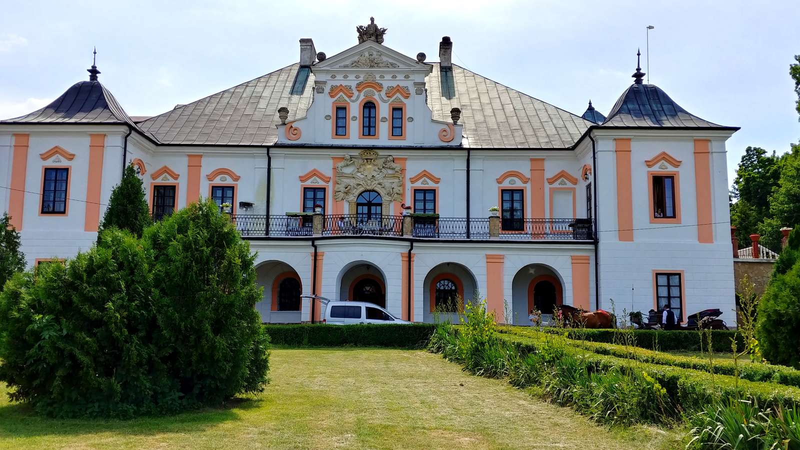 Palacio en Czyżów Szlachecki rompecabezas en línea