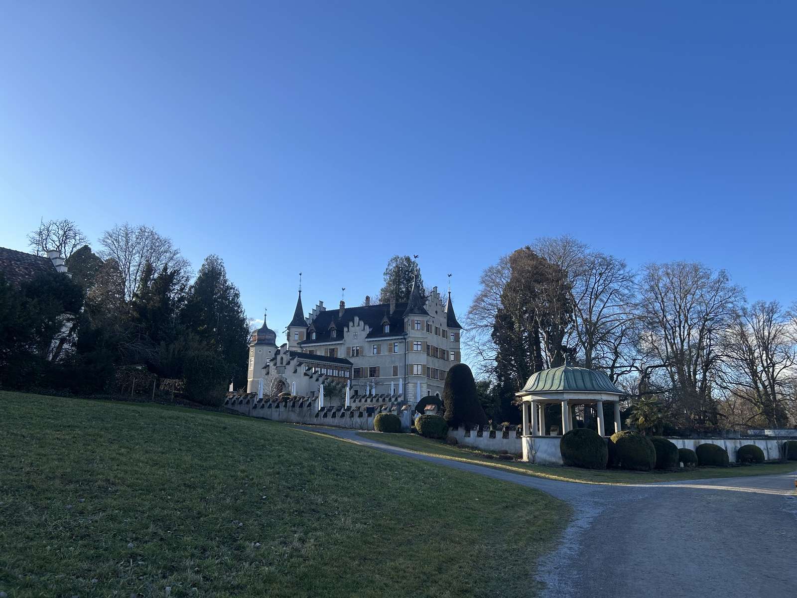 Castello di Seeburg Kreuzlingen sul Lago di Costanza puzzle online