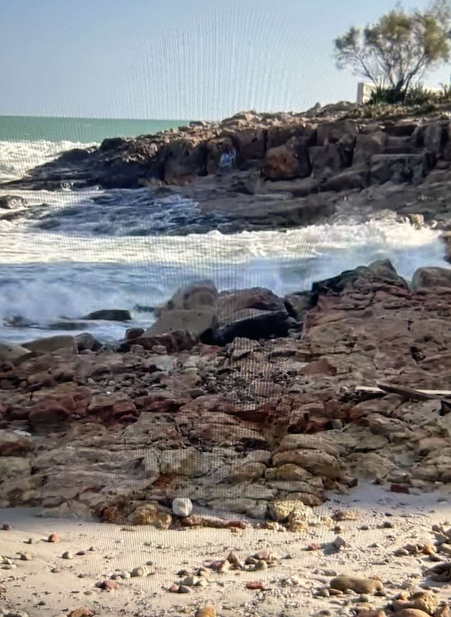 Mar com falésias quebra-cabeças online