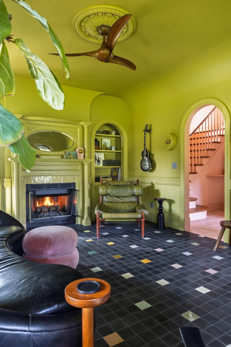 Nádherně zařízený obývací pokoj online puzzle