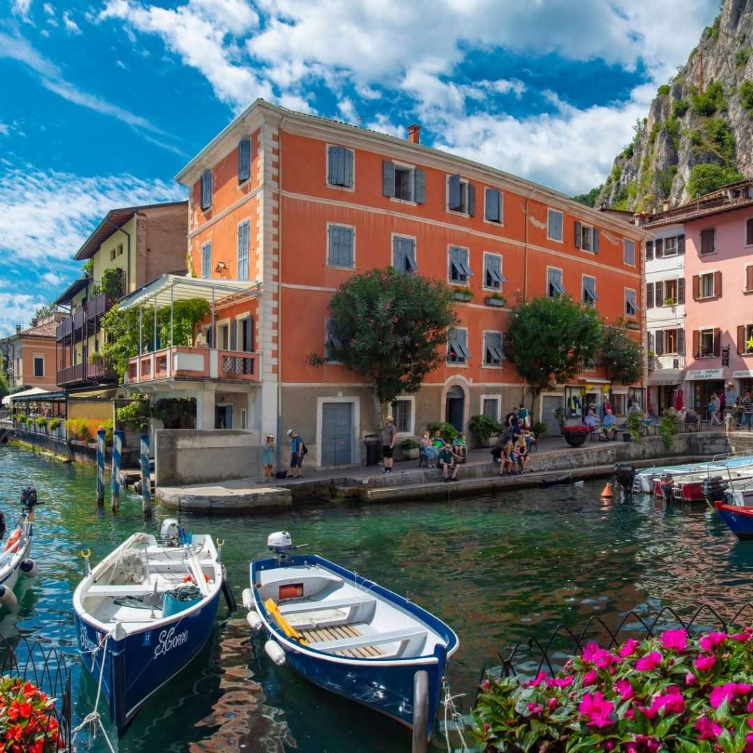 Sulle sponde del lago di garda puzzle online