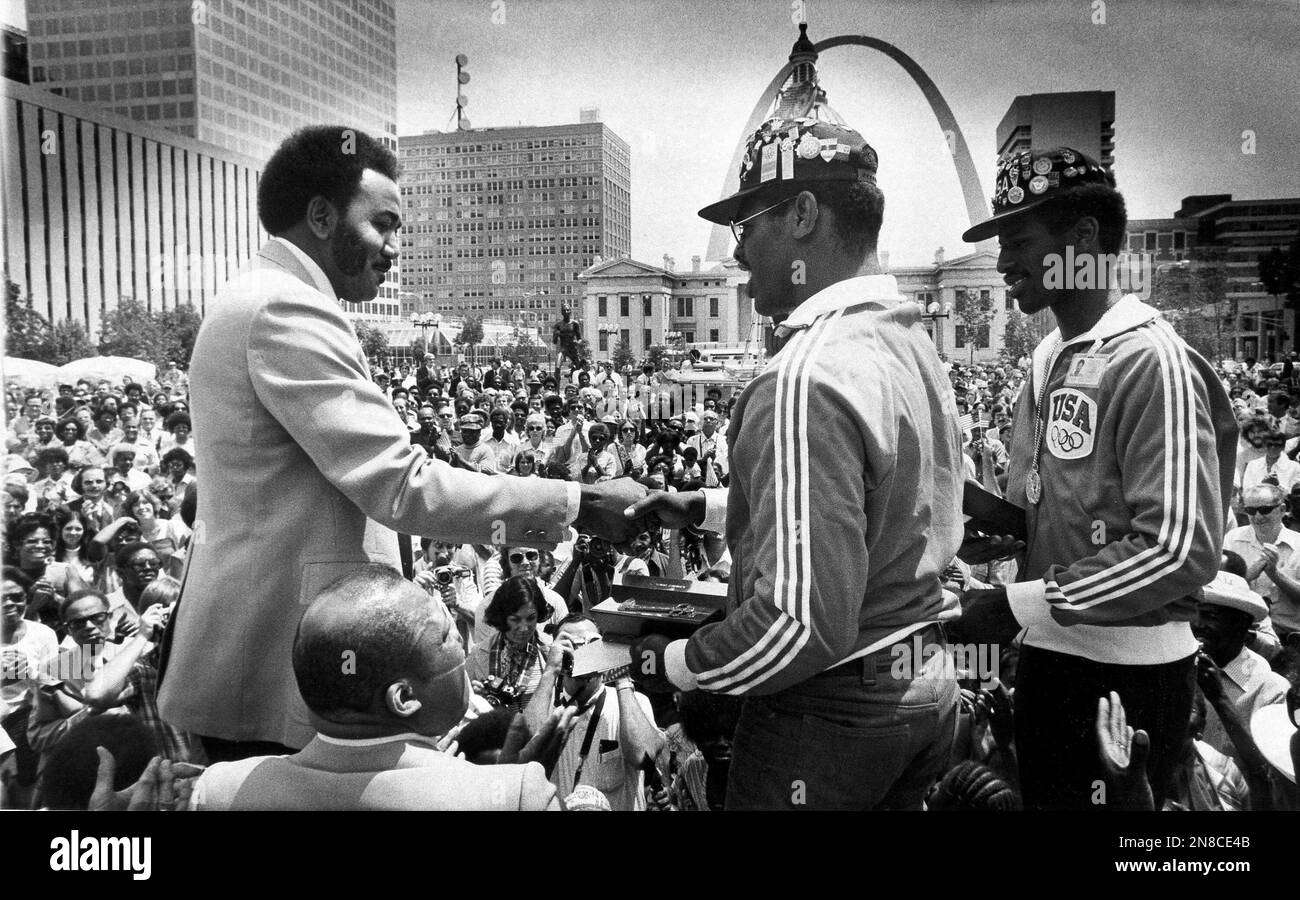 LEON SPINKS 1976 PUGILATO puzzle online