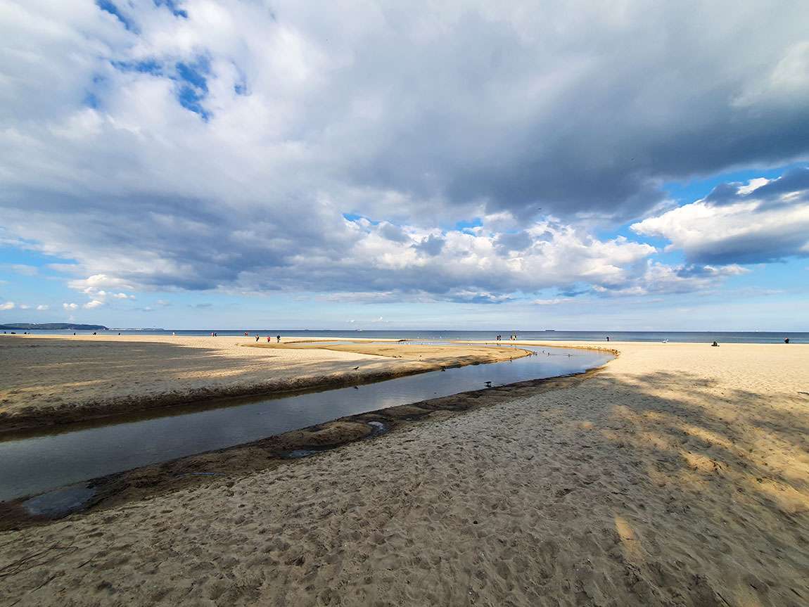 Potok wpada do morza puzzle online