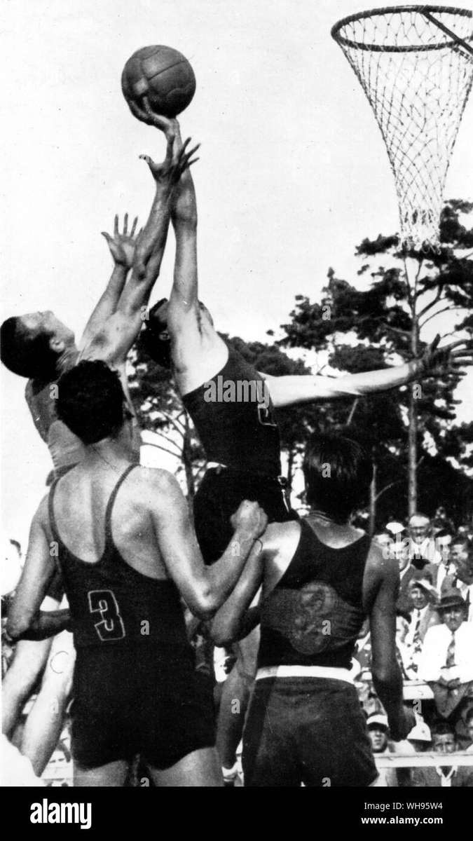 OLYMPIJSKÉ HRY 1936 BASKETBAL online puzzle
