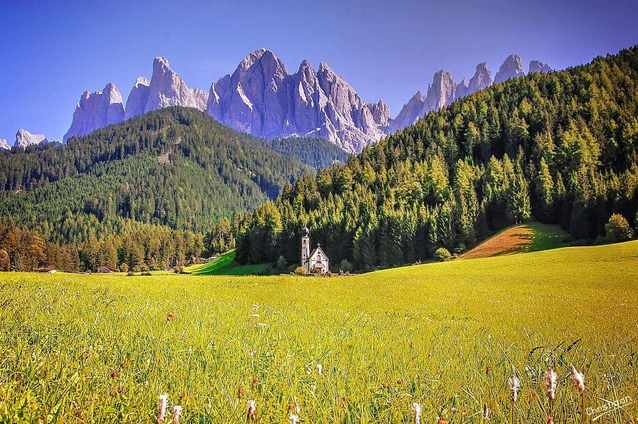 Funes, Dolomiți, Italia. puzzle online