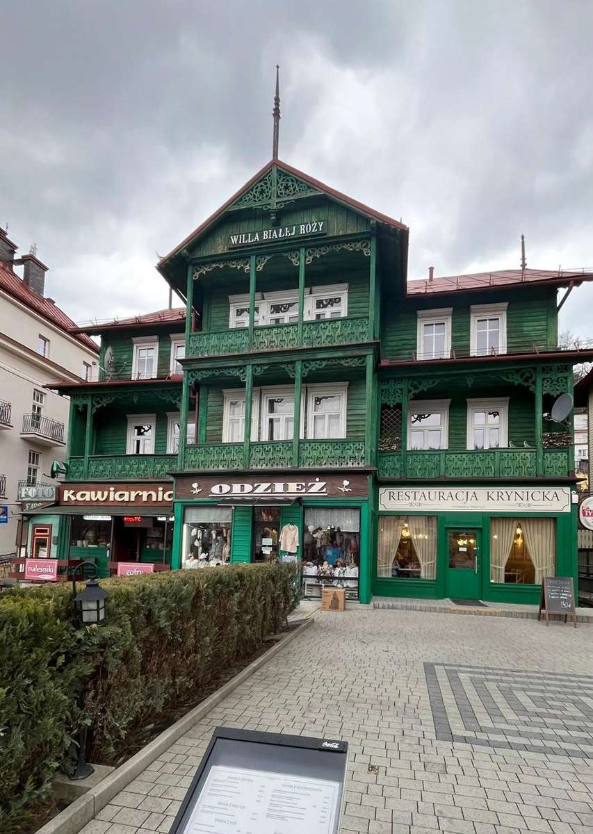 Krynica deptak kawiarnia puzzle online