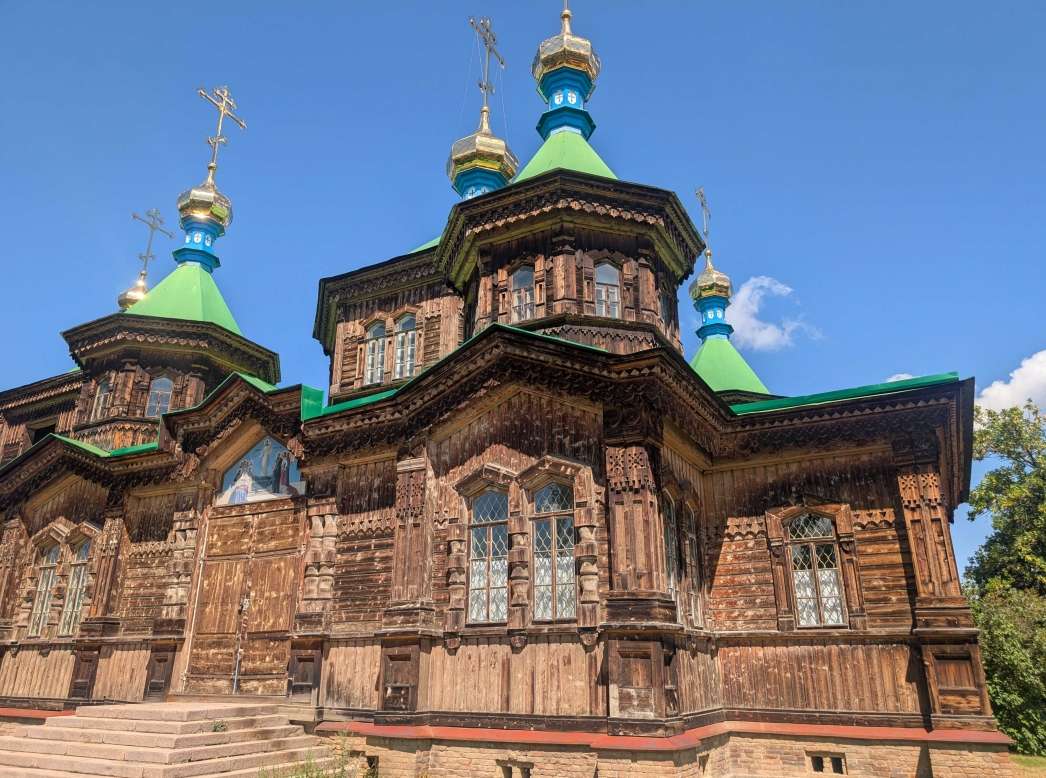 Ortodox templom Kirgizisztánban online puzzle
