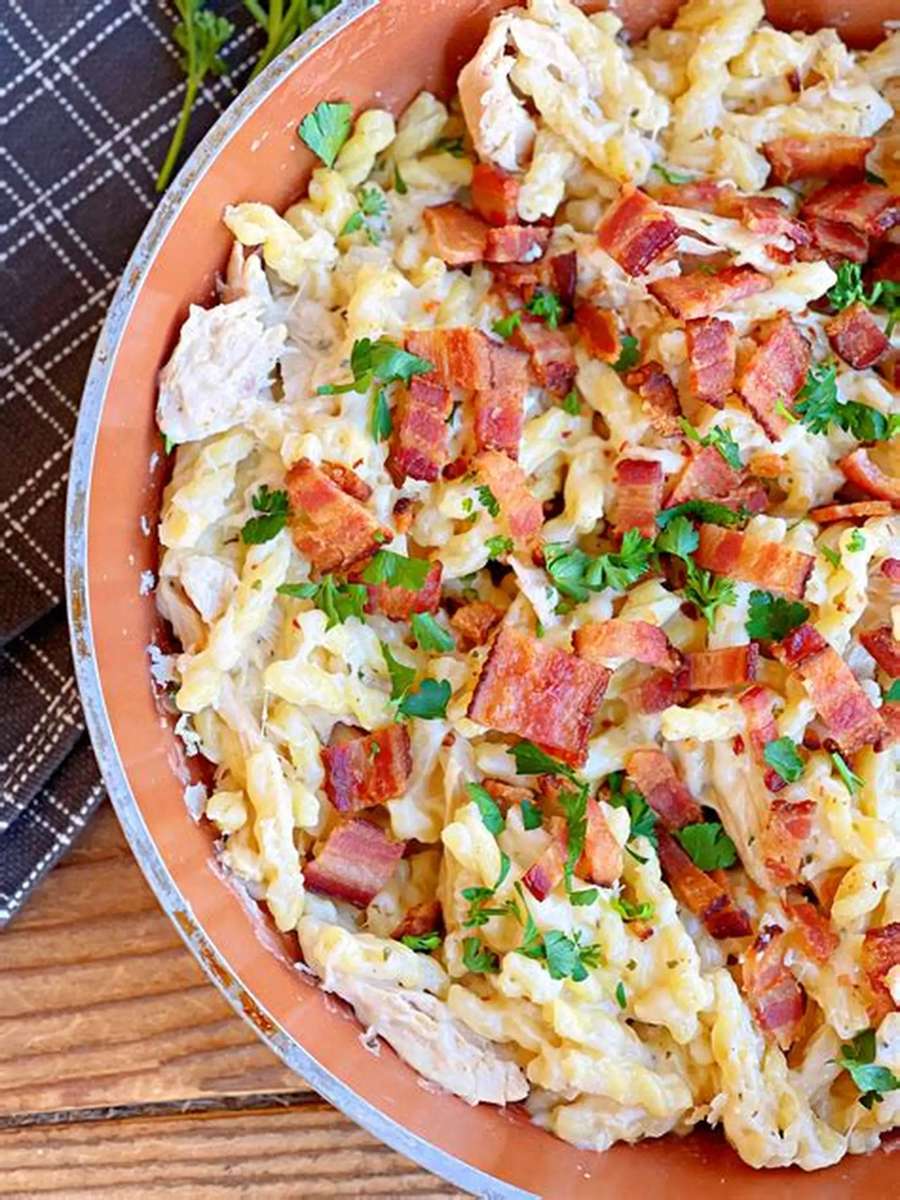 Chicken Bacon Ranch Pasta Salad jigsaw puzzle online