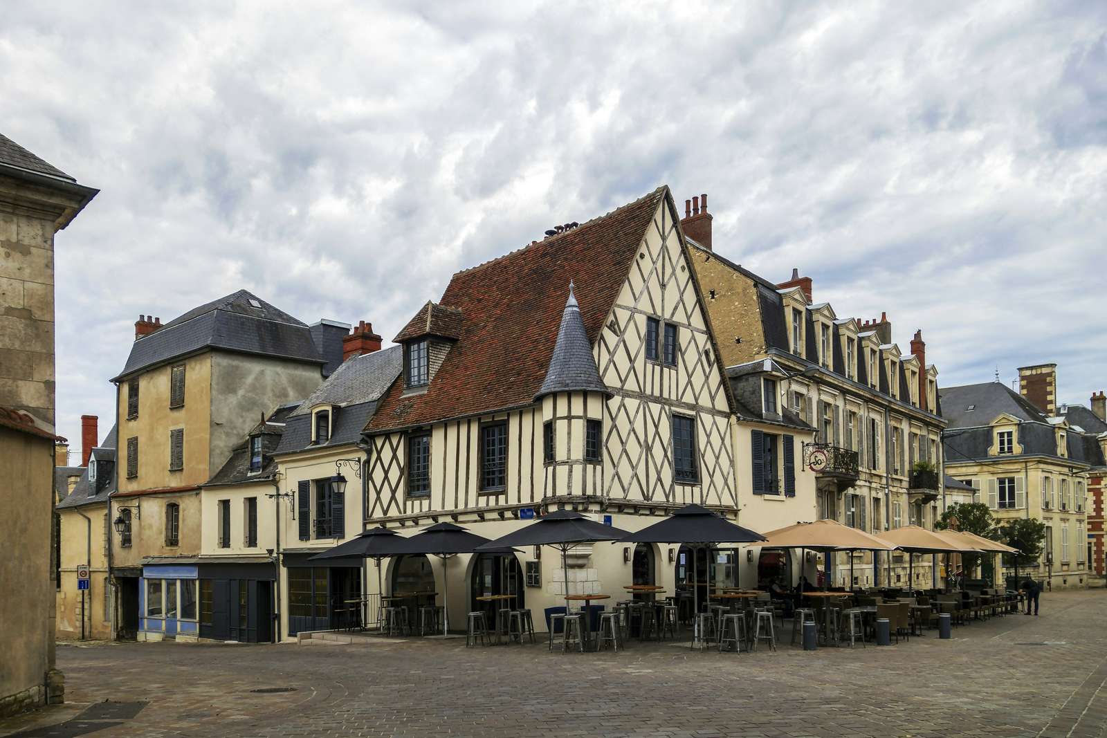 Bourges, Frankreich Puzzlespiel online