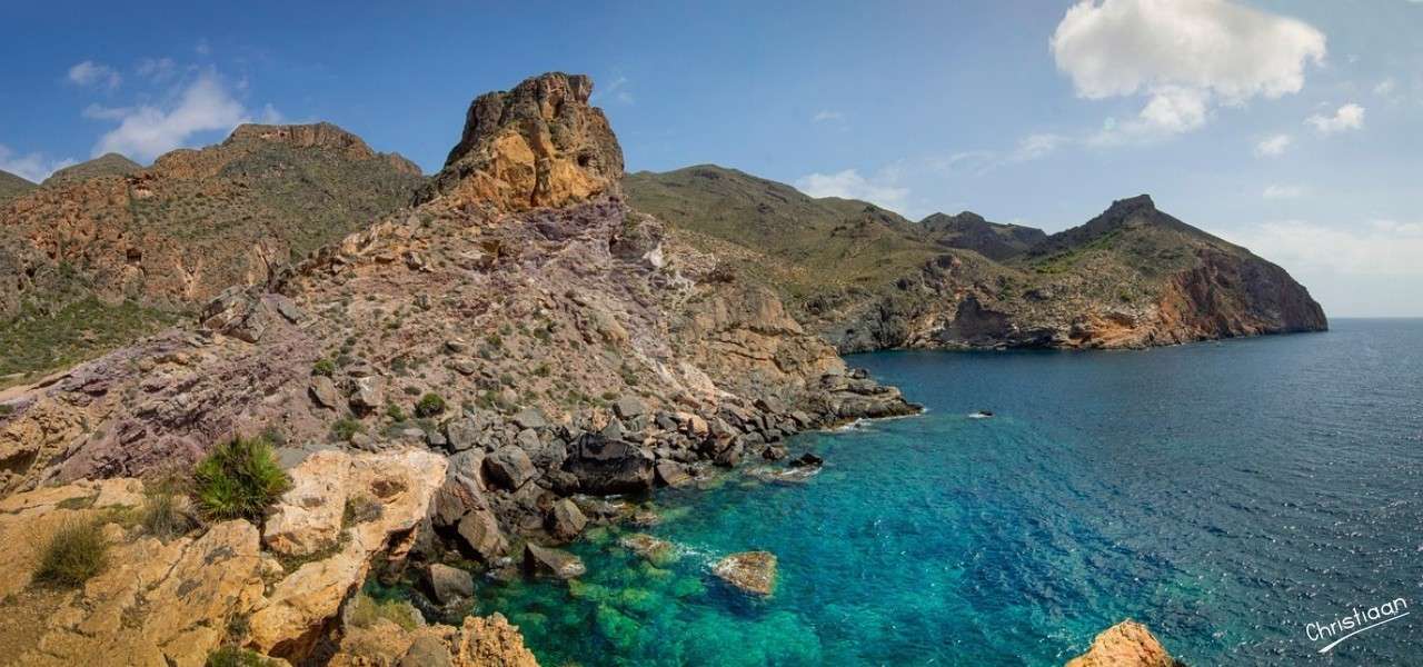 Berg, hav, kust, strand. pussel på nätet