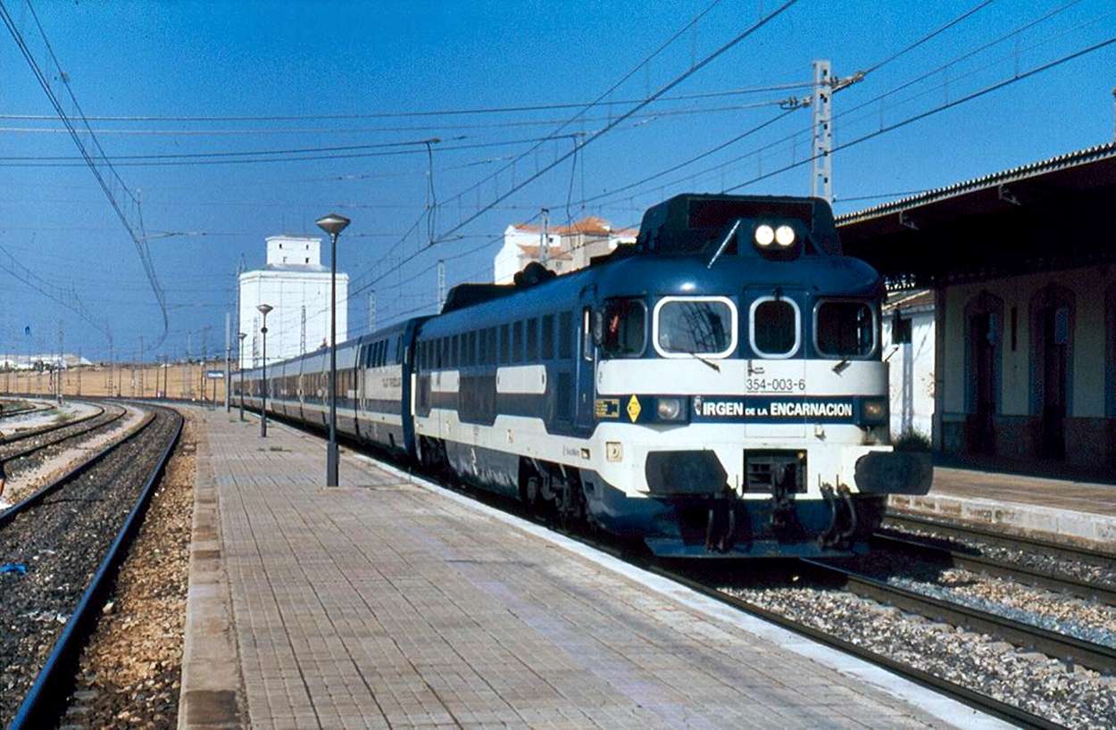 Treno pendolare Talgo puzzle online
