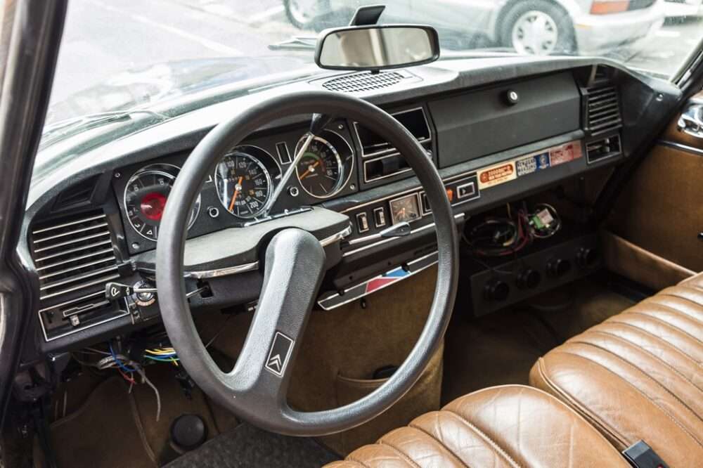 Citroen DS 23. Obowiązkowy. puzzle online
