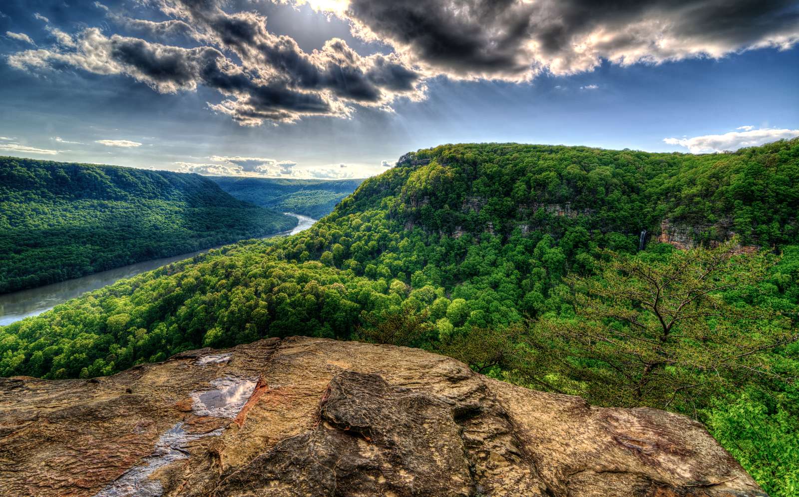 Soutěska řeky Tennessee online puzzle