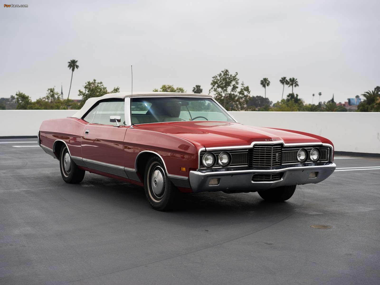 1972 Ford LTD convertible jigsaw puzzle online
