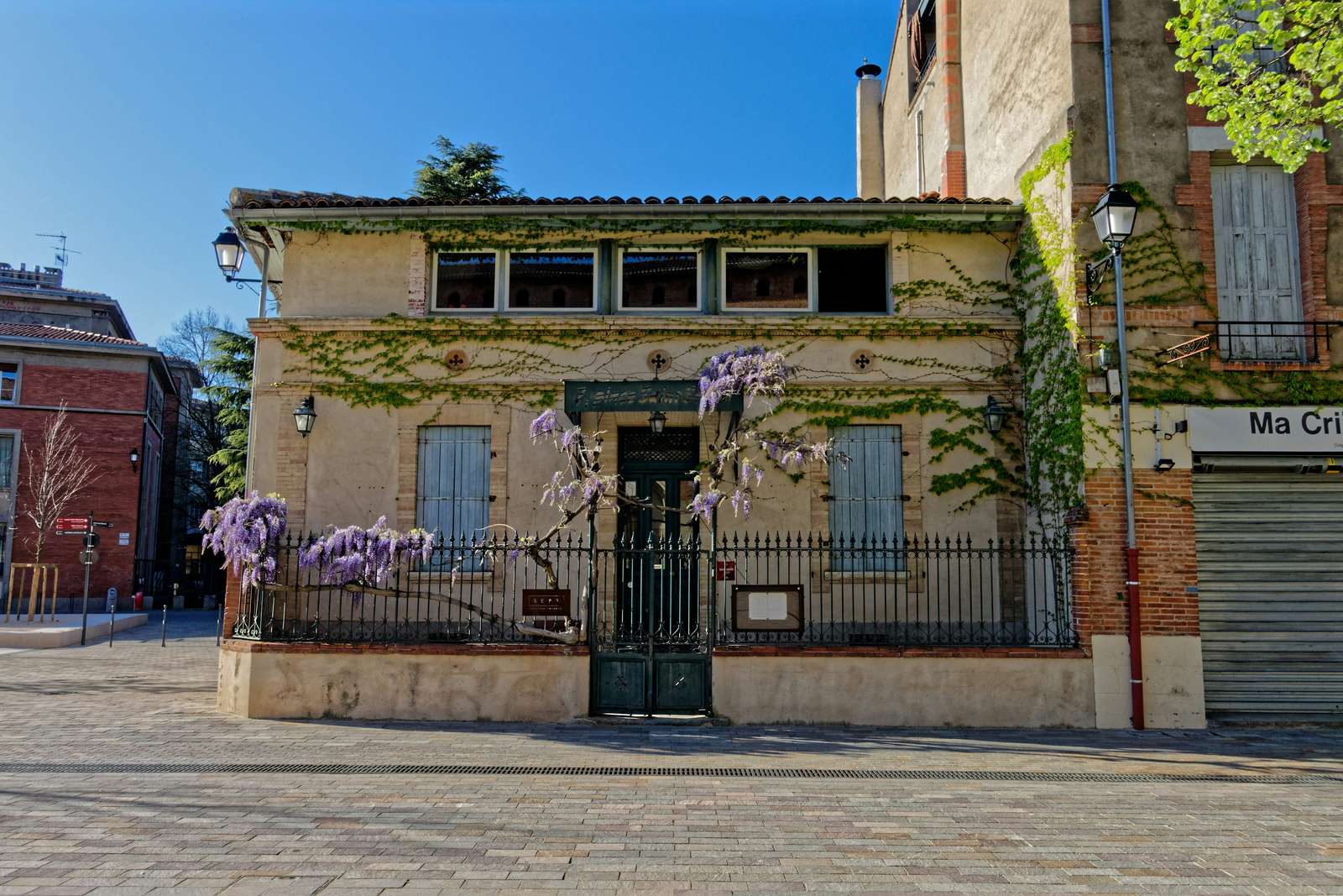 Place Saint-Sernin, Toulouse, Frankreich Online-Puzzle