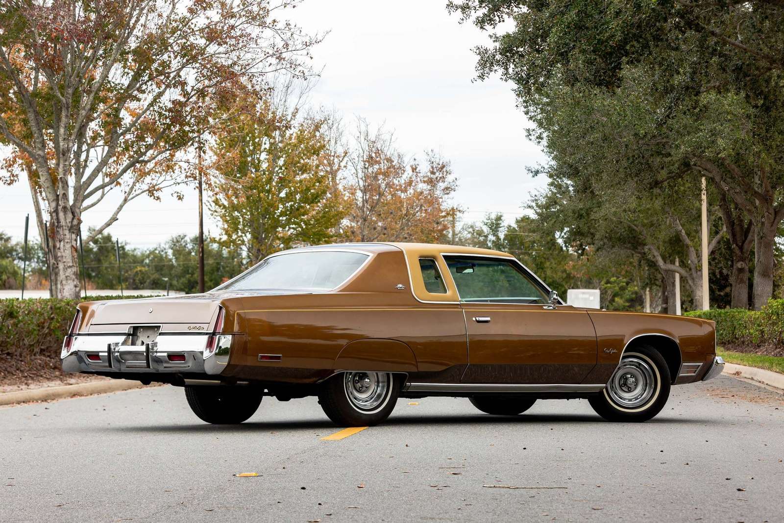 Chrysler New Yorker 1976 coupe jigsaw puzzle online