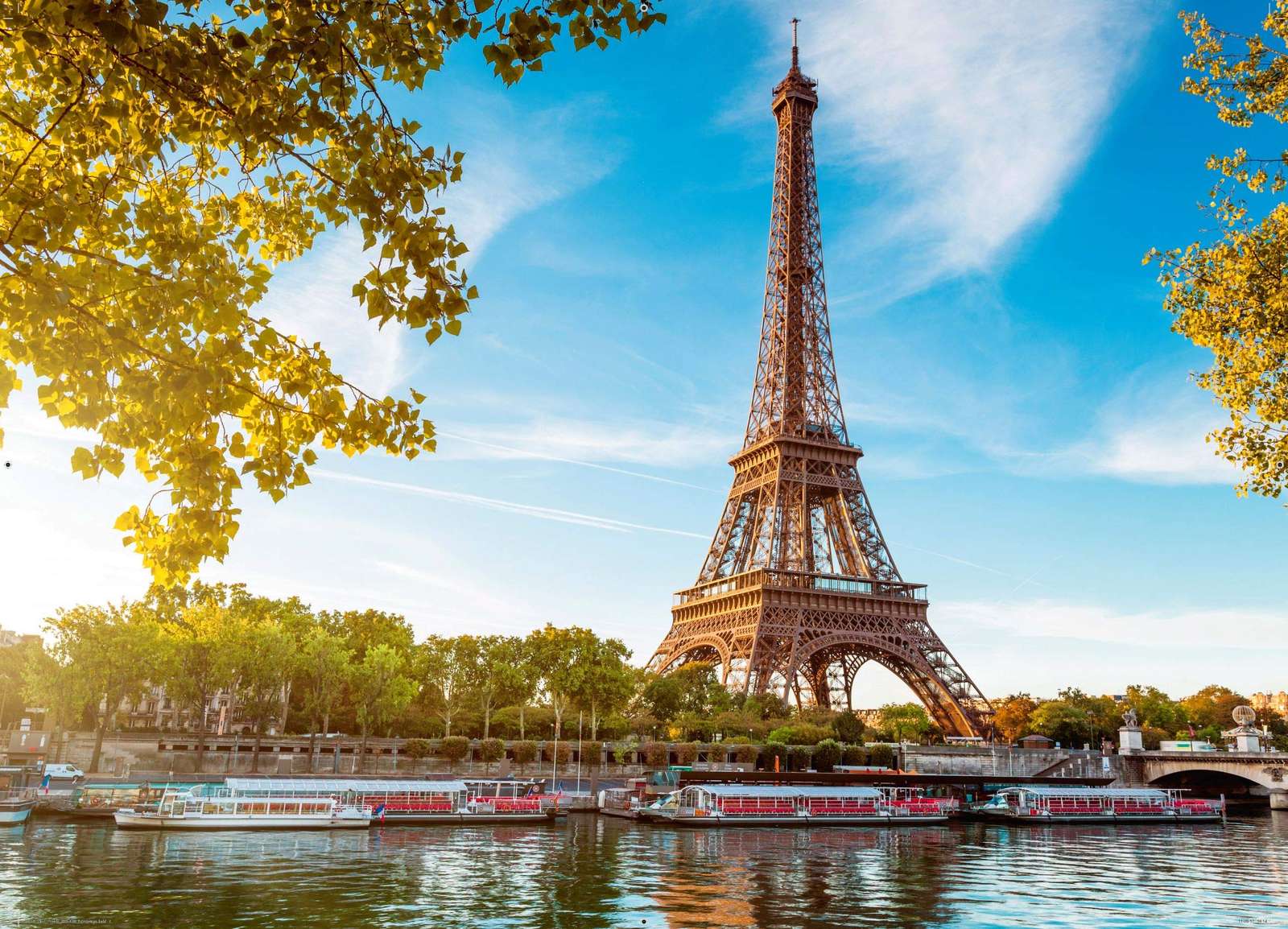 Eiffeltornet - en arkitektonisk struktur i Paris Pussel online