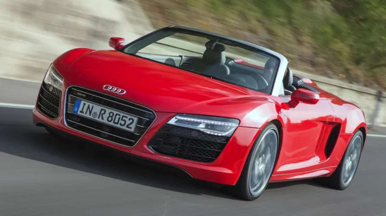 AUDI R8 SPYDER CZERWONY puzzle online