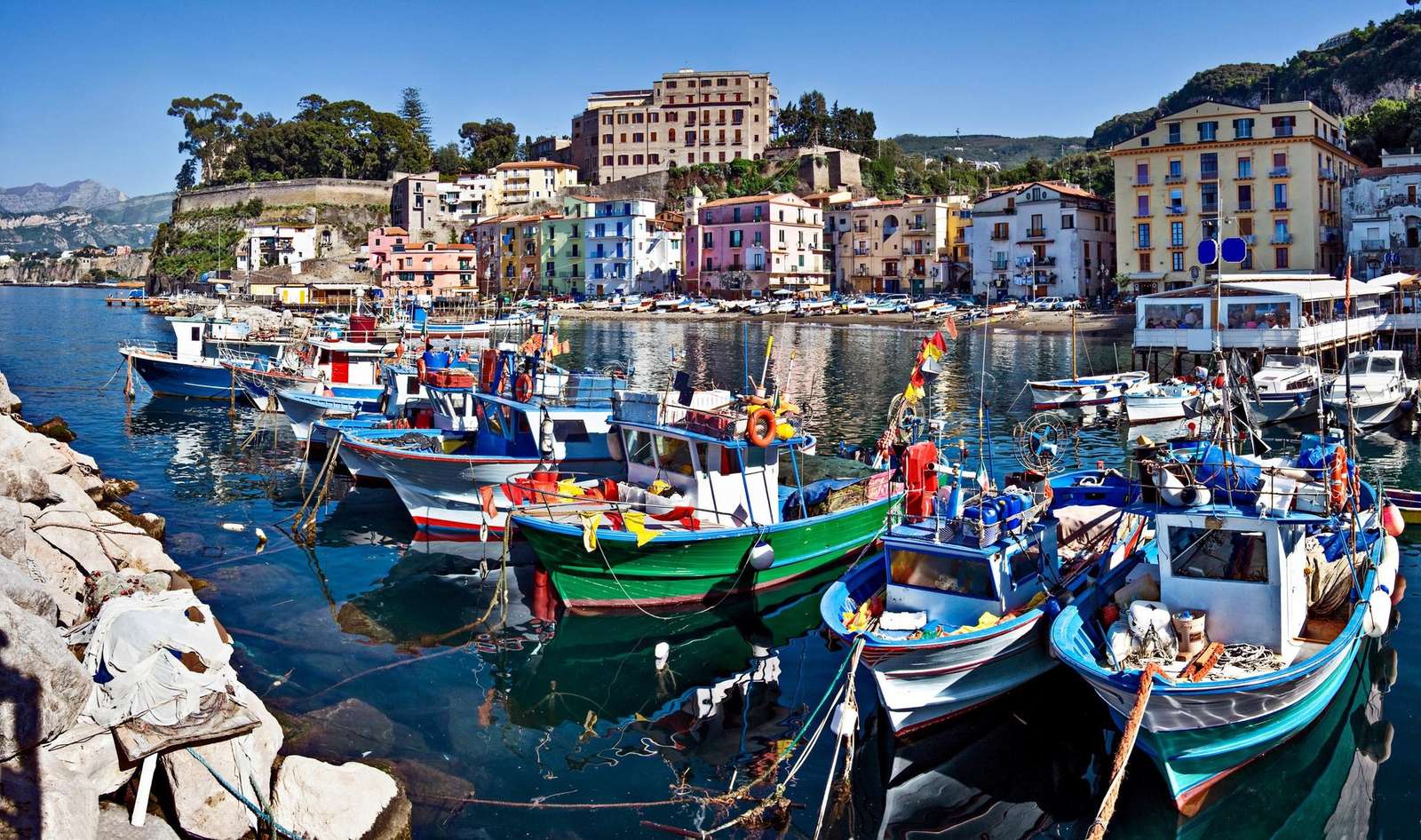 Puerto en Italia rompecabezas en línea