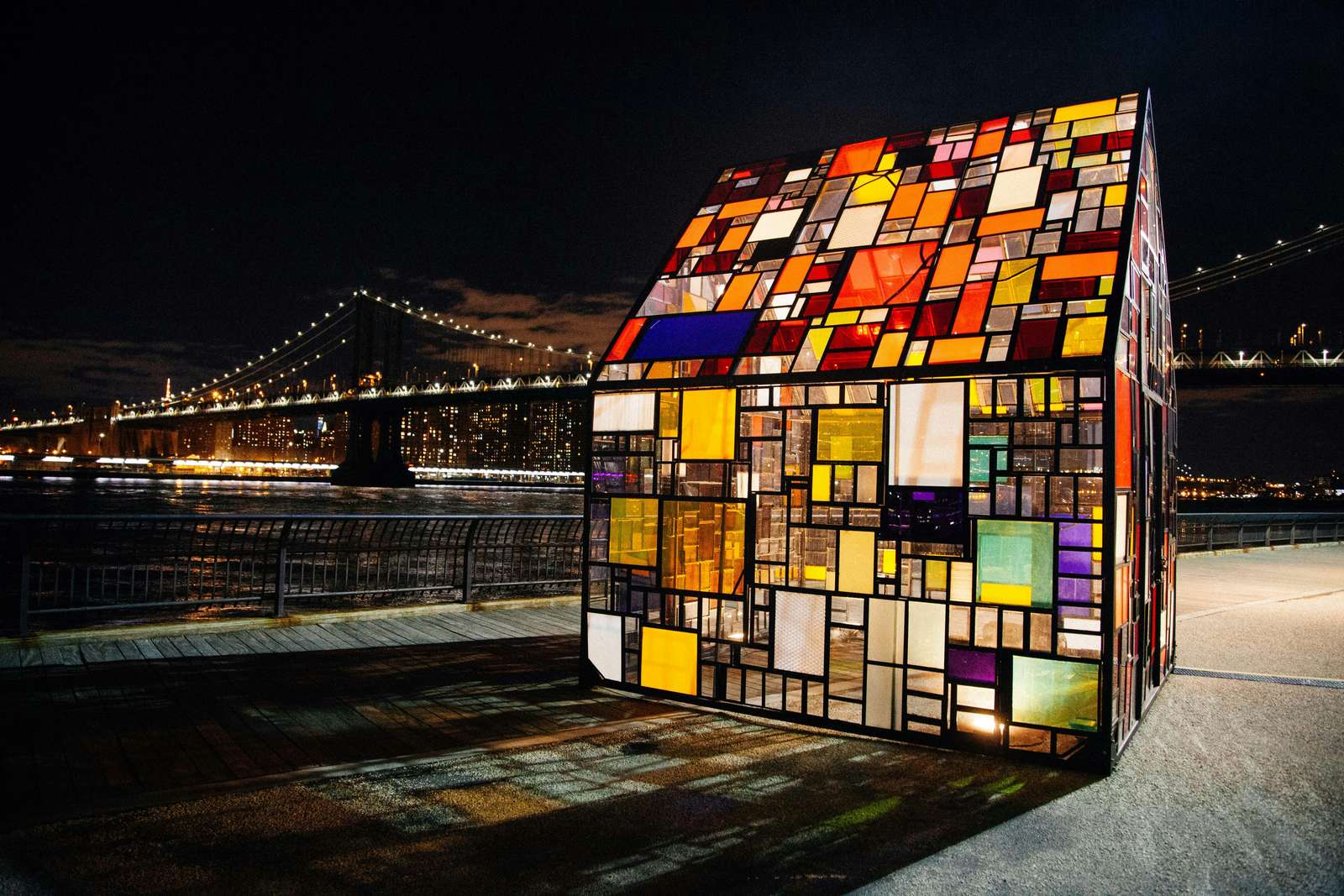 Kolonihavehus, Brooklyn Bridge Park, NY jigsaw puzzle online