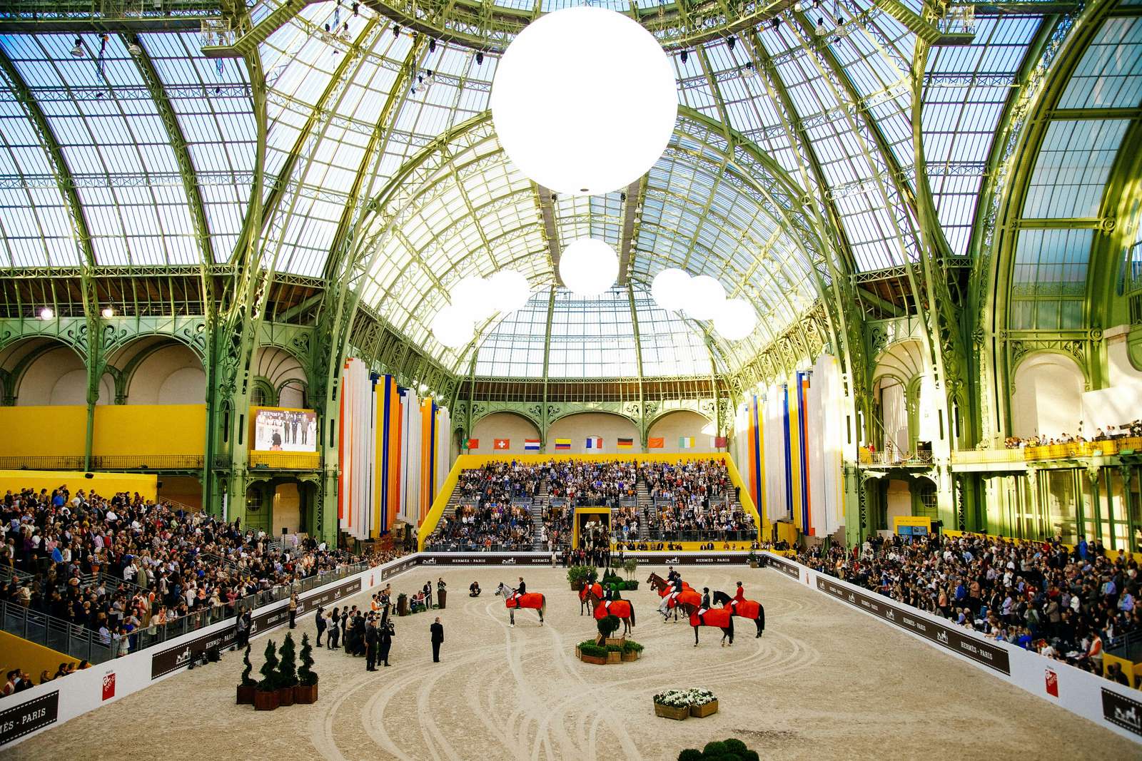 Grand Palais, Paris jigsaw puzzle online