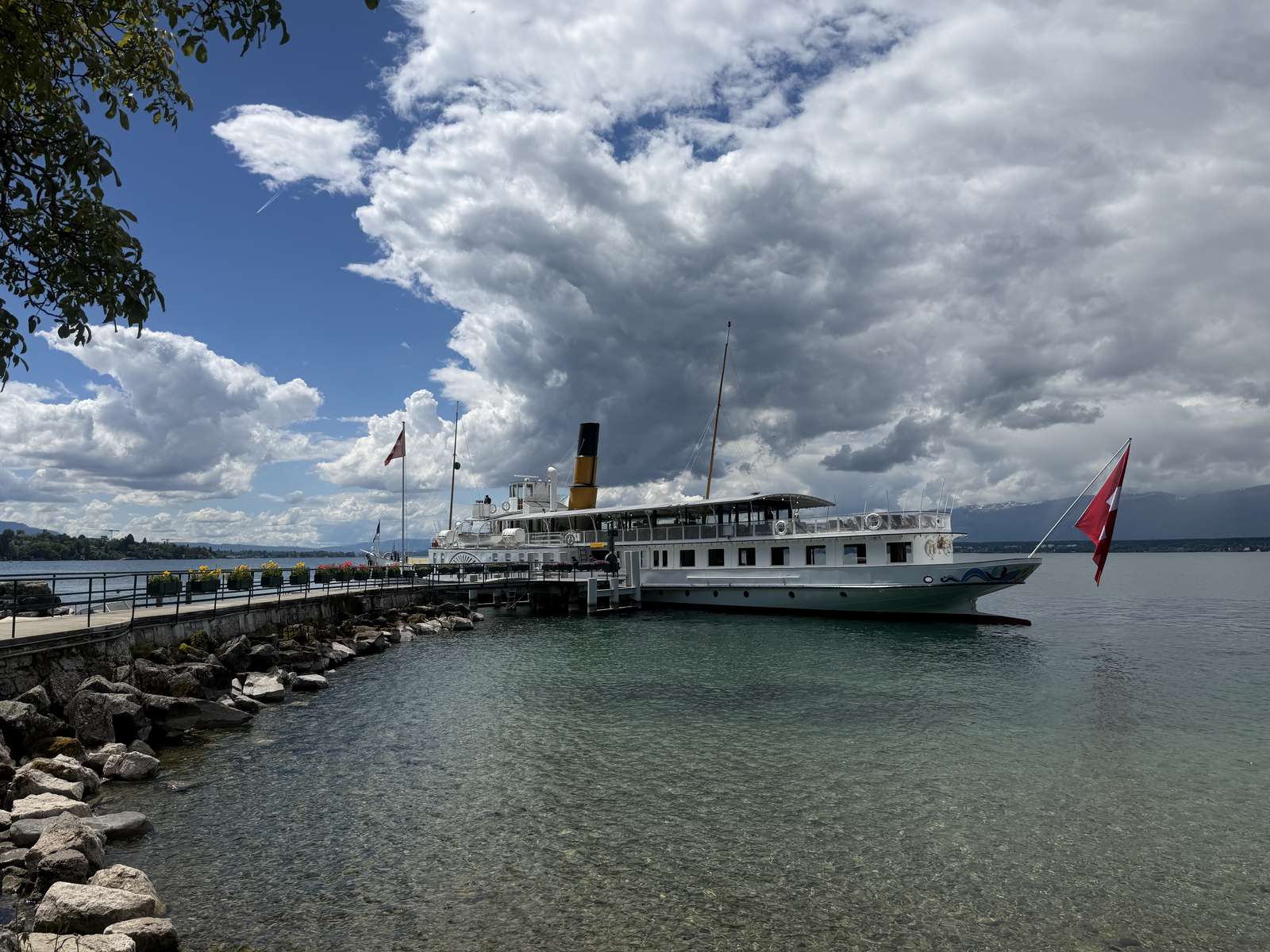 Hermance Lac Leman Svizzera Lago di Ginevra puzzle online
