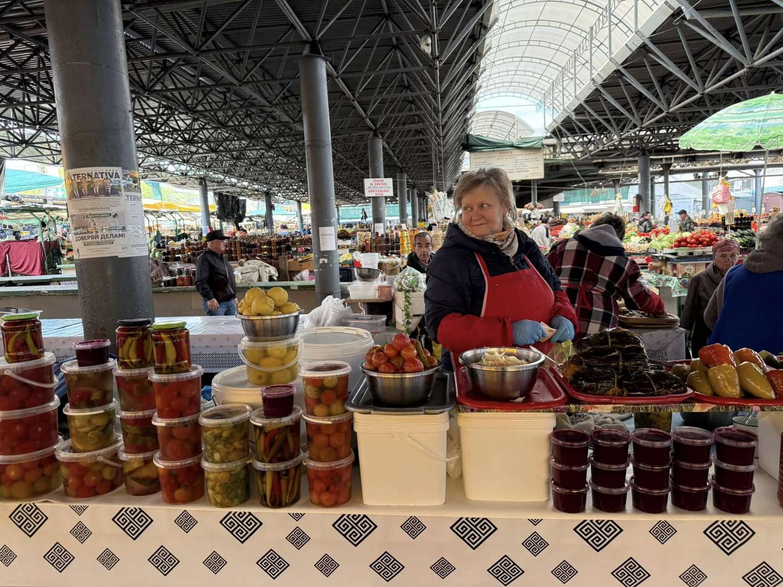 Bazaar i Tiraspol Pussel online
