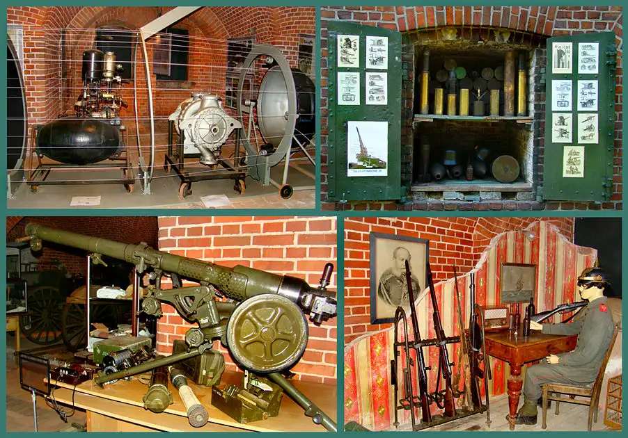 Um museu com antiguidades do pós-guerra quebra-cabeças online