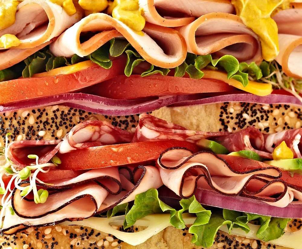 Gestapeltes Sandwich Puzzlespiel online