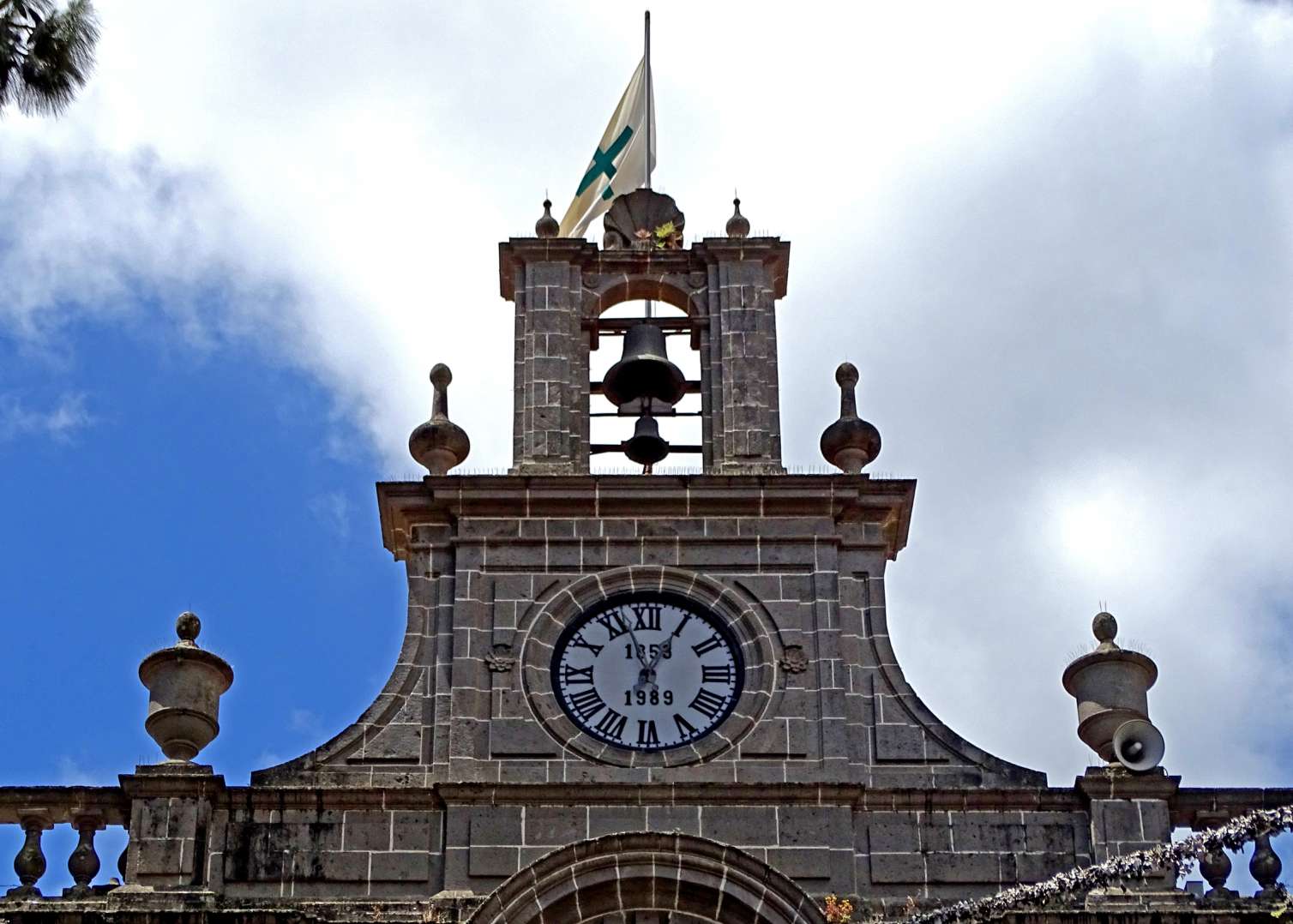Basilique Nuestra Senora del Pino - horloge puzzle en ligne