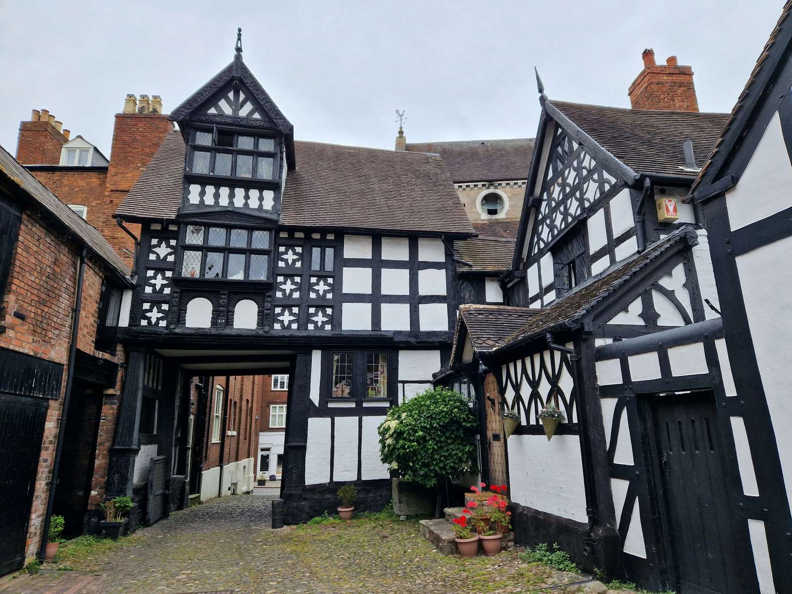 Shrewsbury, Shropshire, UK online puzzle